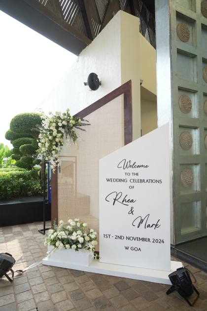 Signage — Arrival / Lobby decor — W GOA